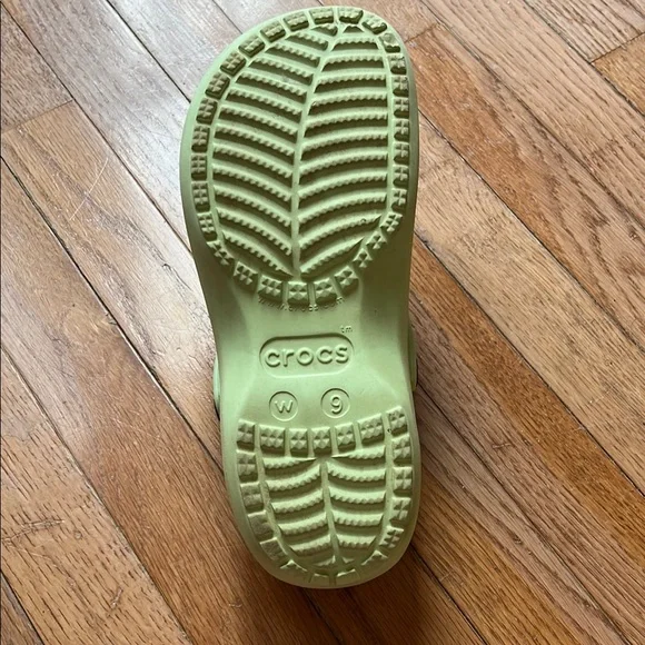 Crocs Classic Platform Clog - Light Green - Picture 4 of 4